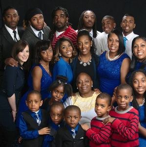 Meet your Posher, Lenora